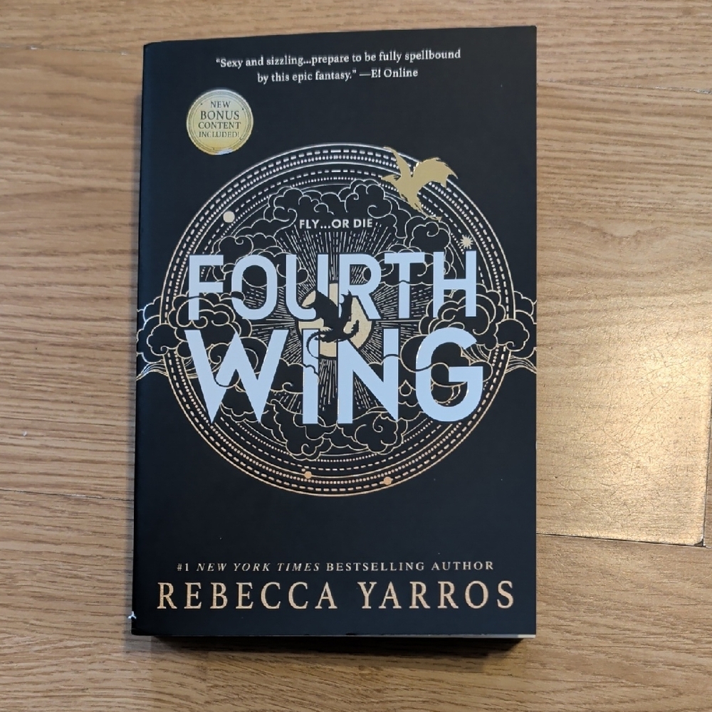 Fourth Wing Soft Cover by Rebecca Yarros, Never Read. With Sprayed Edges